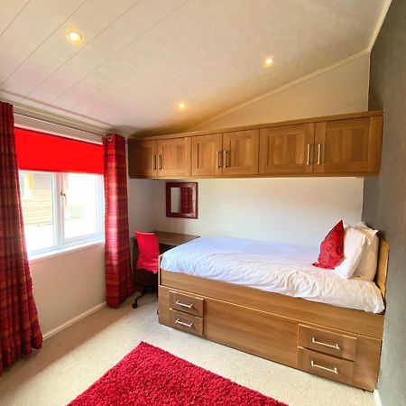 Вілла Benarty 11 With Private Hot Tub - Fife - Loch Leven - Lomond Hills - Pet Friendly Kelty Екстер'єр фото