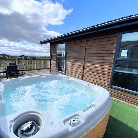 Вілла Benarty 11 With Private Hot Tub - Fife - Loch Leven - Lomond Hills - Pet Friendly Kelty Екстер'єр фото