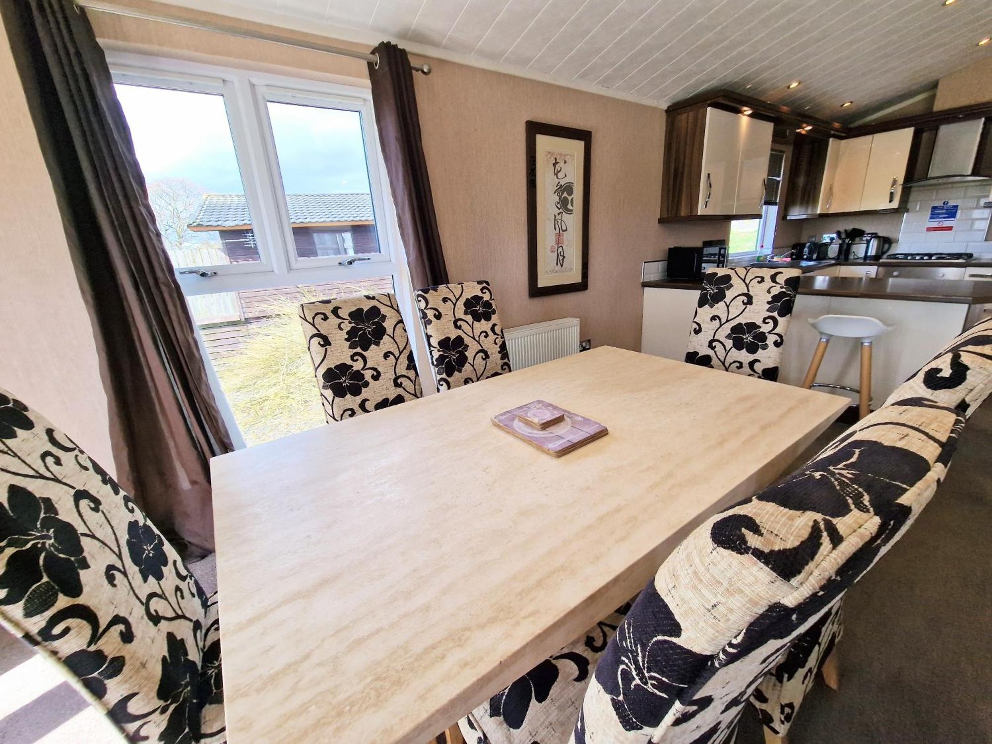 Вілла Benarty 11 With Private Hot Tub - Fife - Loch Leven - Lomond Hills - Pet Friendly Kelty Екстер'єр фото