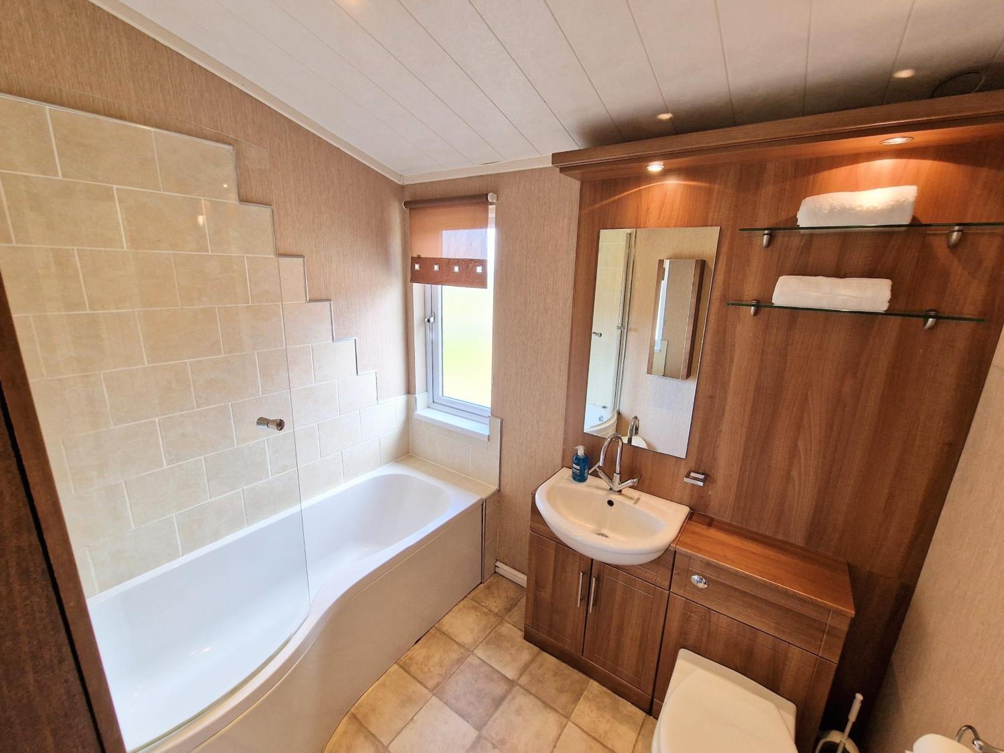 Вілла Benarty 11 With Private Hot Tub - Fife - Loch Leven - Lomond Hills - Pet Friendly Kelty Екстер'єр фото